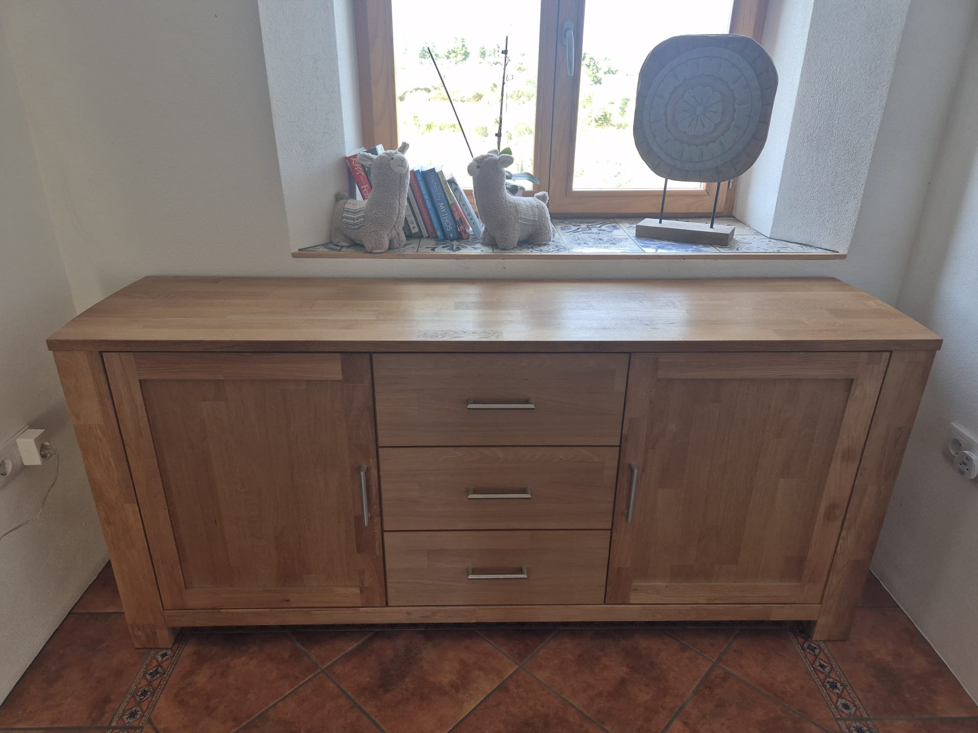 JYSK OLDE Sideboard (2 Doors & 3 Drawers - Natural Oiled Oak, 182 x 44 x 82 cm)