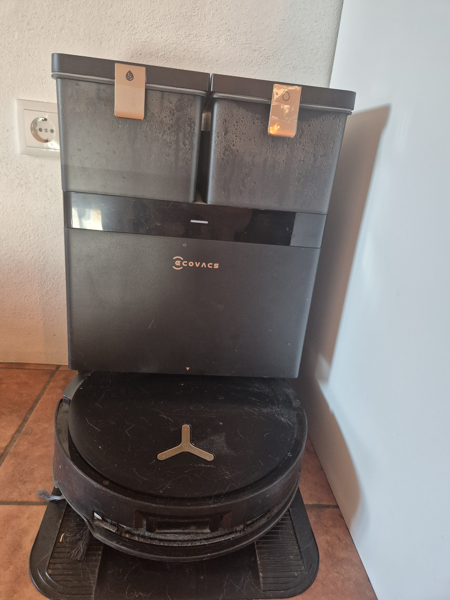 ECOVACS DEEBOT X8 PRO OMNI Robot Vacuum and Mop