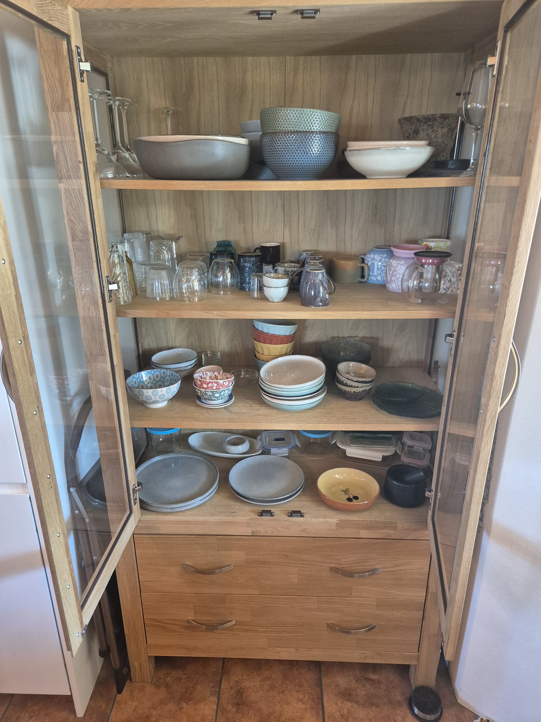 JYSK HAGE Glass Display Cabinet - 2 Doors & 2 Drawers (Natural Oak)