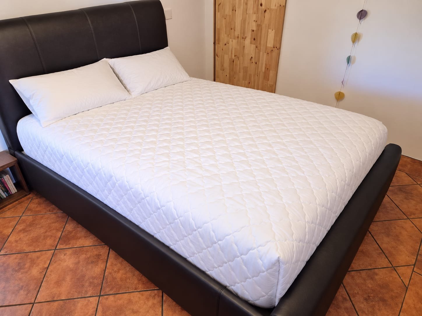 Starplan Upholstered Dark Brown Leatherette Bed Frame + 160x200 Mattress Set